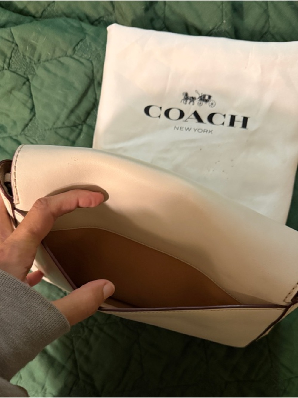 Coach Chalk Dinky 24 NWT - Picture 7 of 8